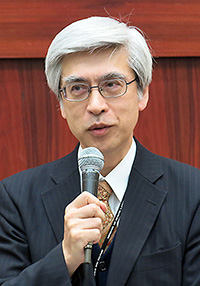 武田医薬局長